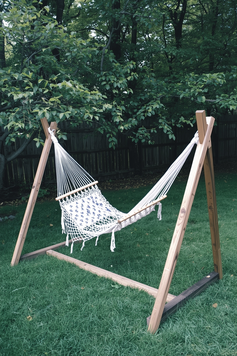 DIY Backyard Hammock Stand Projects