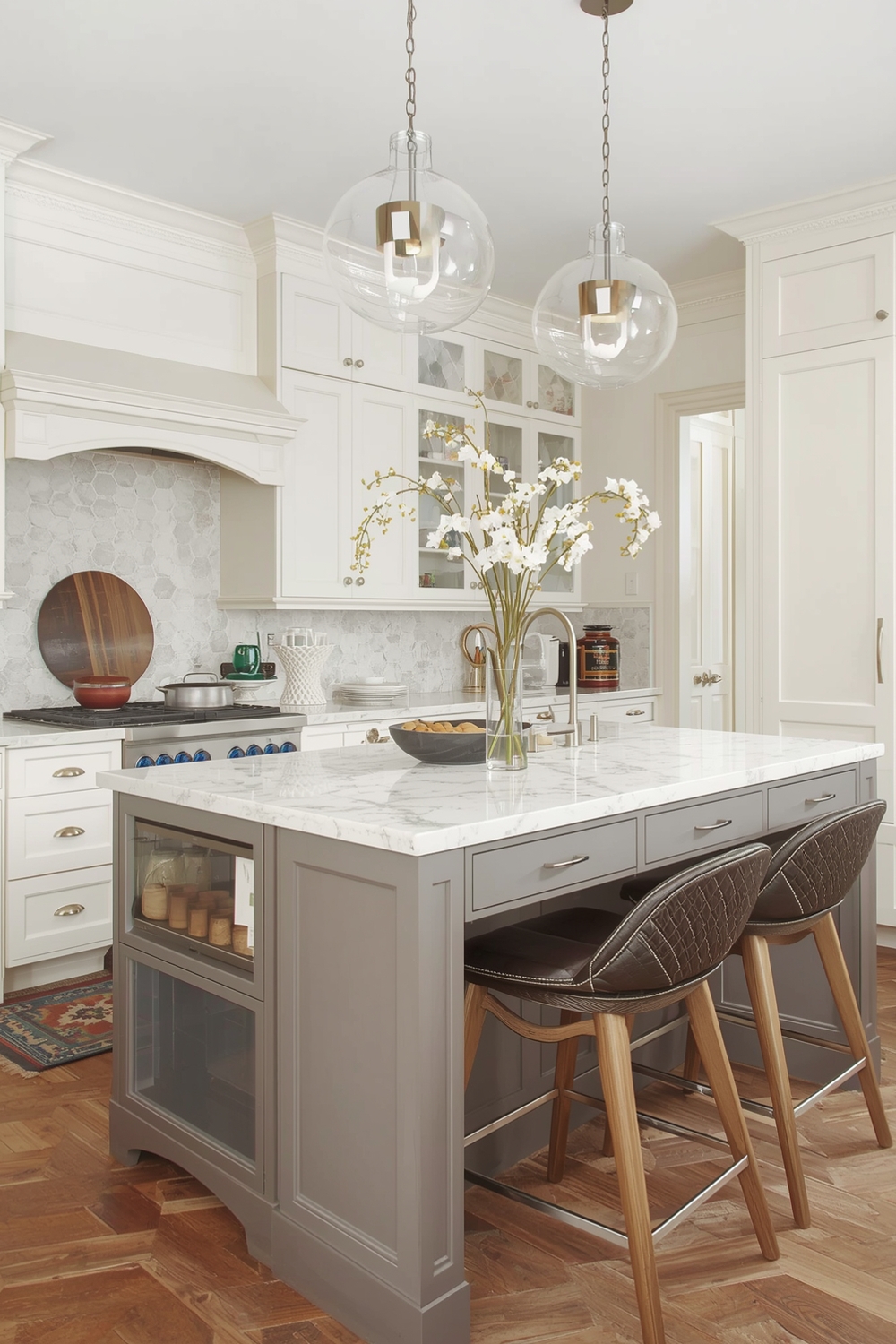 Mixing Beige with Bold Kitchen Accents