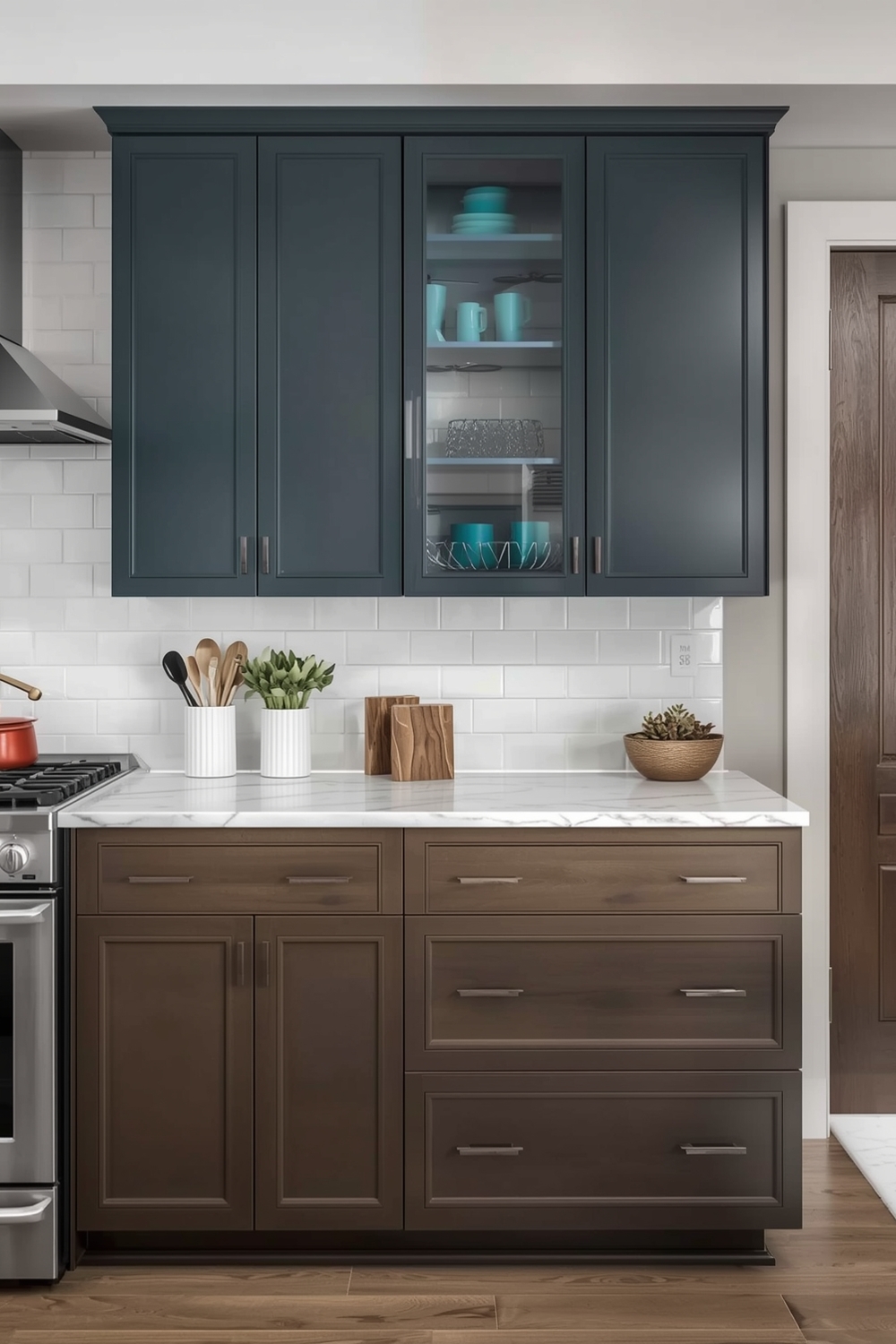 Stylish Two-Tone Cabinet Ideas