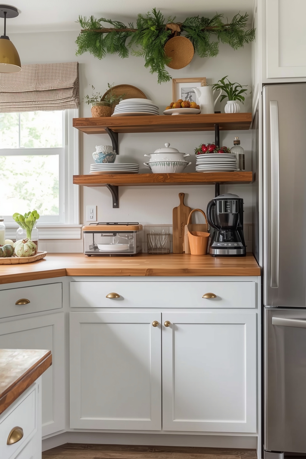 Seasonal Small Kitchen Updates